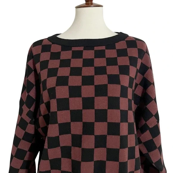 Checkered Crew Neck Sweater - Black and Brown - Picture 11 of 12